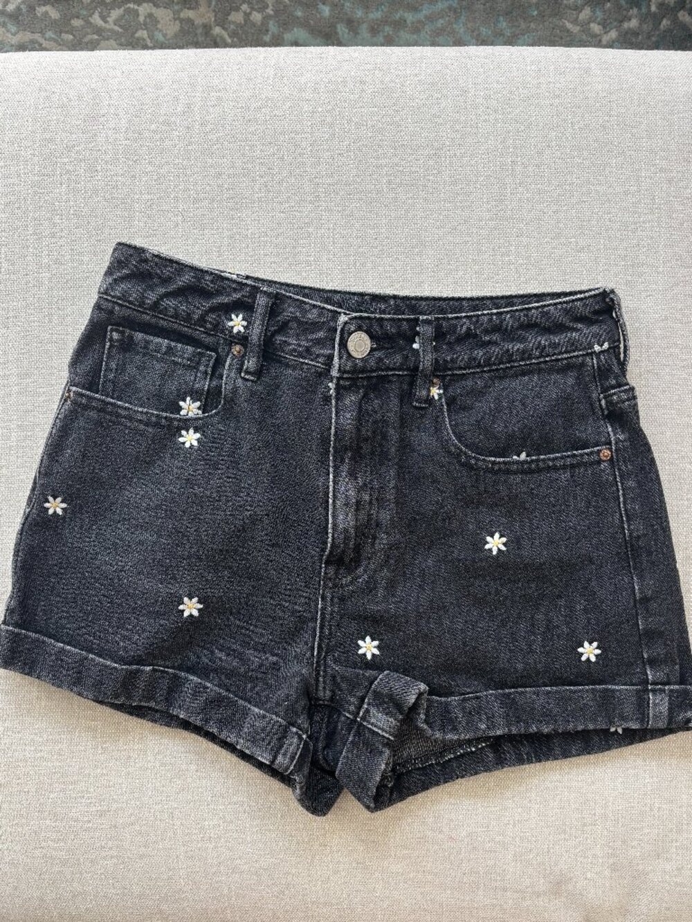 PacSun Daisy Print Shorts